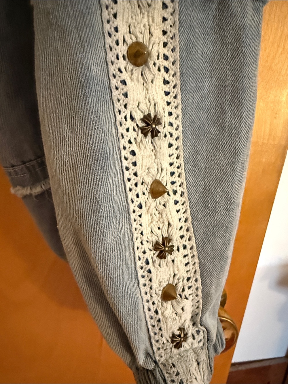 POL Denim Lightweight Pants - Patches, Embroidery/Rivets On Sides Never worn - Picture 3 of 6